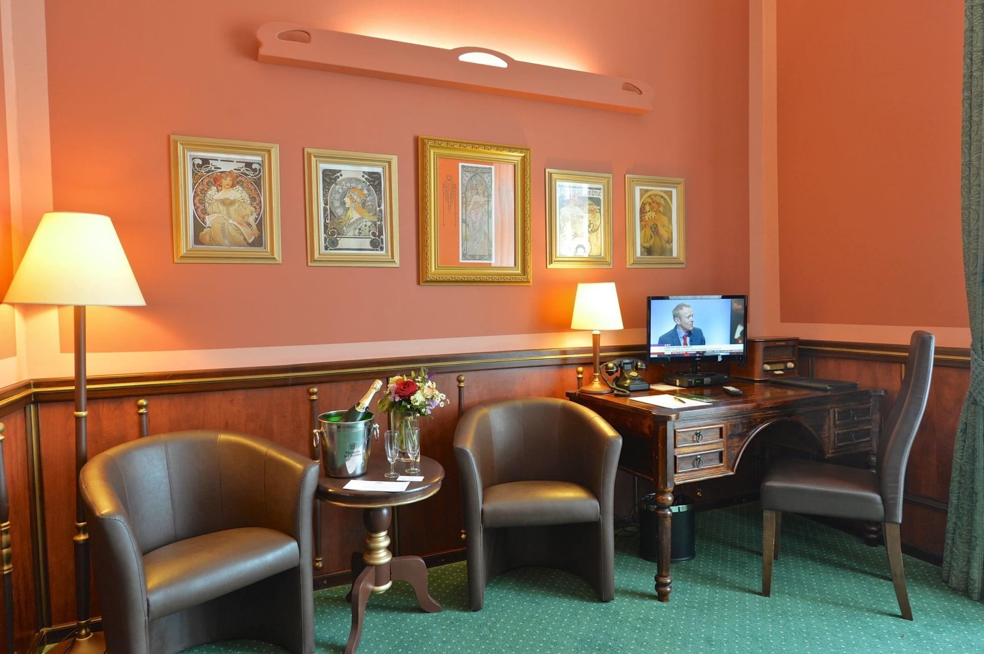 Otel Hastal Old Town