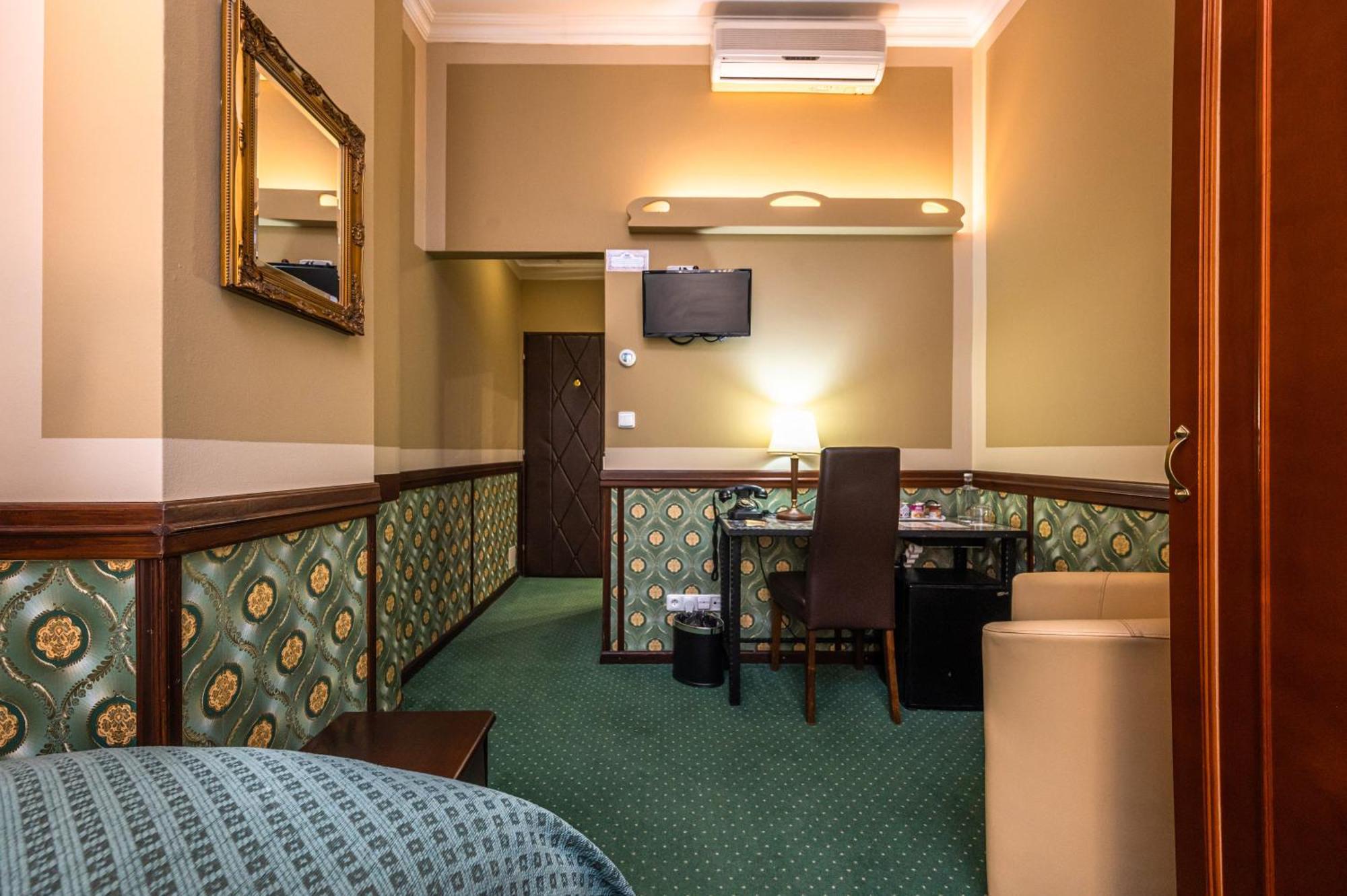 Otel Hastal Old Town 4*